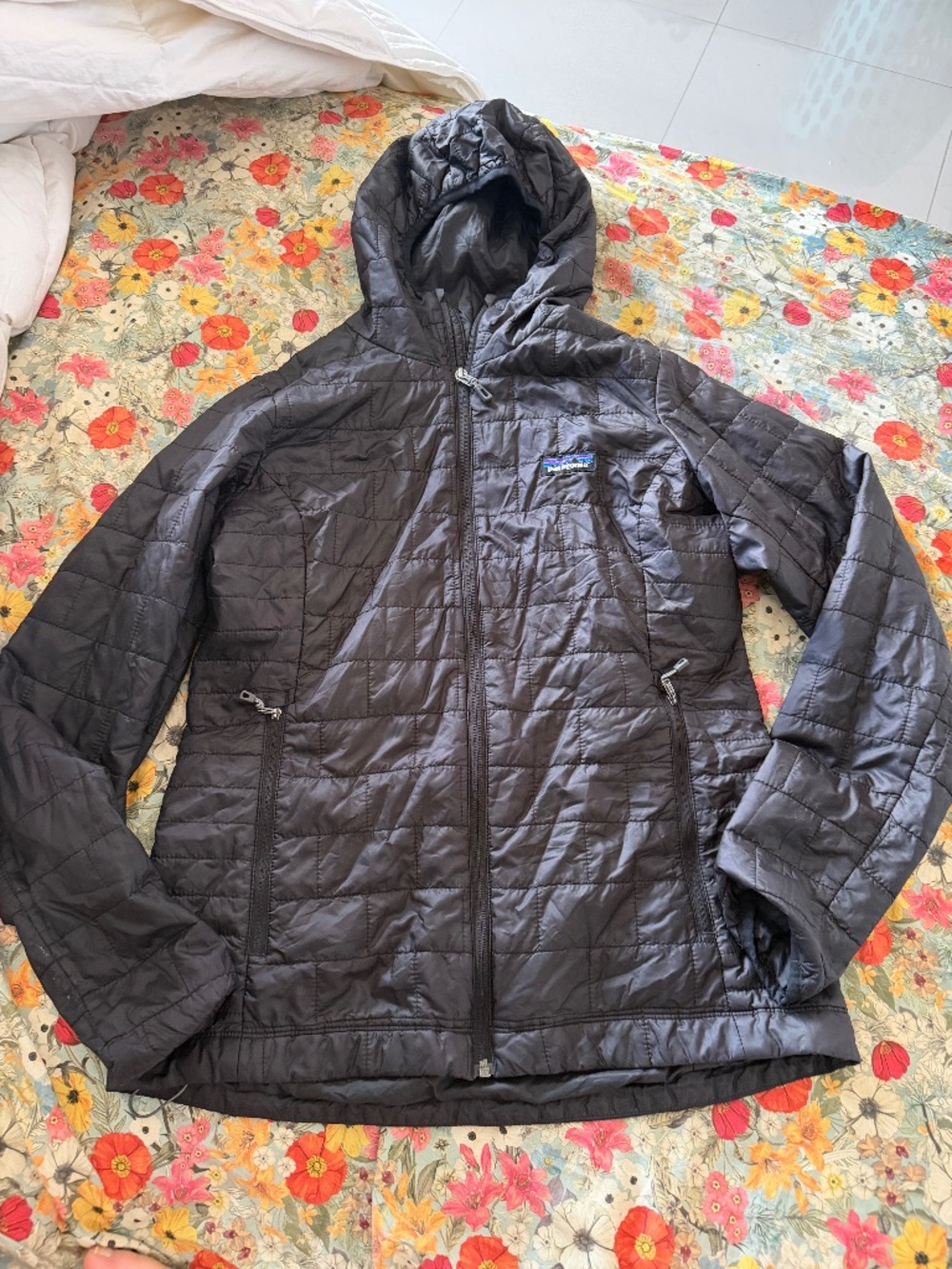 Patagonia Women’s Nano Puff Hoody Jacket - Medium - Black